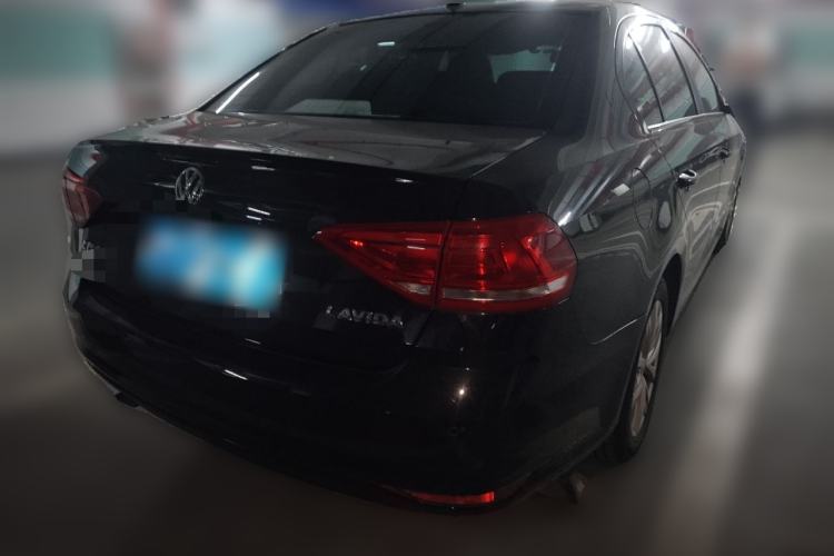 Used Volkswagen Lavida 2017 1.6L Automatic Comfort Edition

