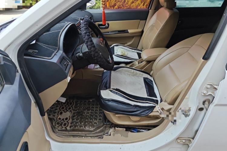 Used Wuling Hongguang 2014 1.5L Base Version Left Front Seat