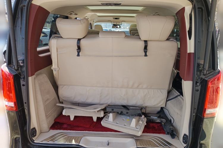 Used Mercedes-Benz V-Class 2016 V 260 L Prestige Extended Edition
