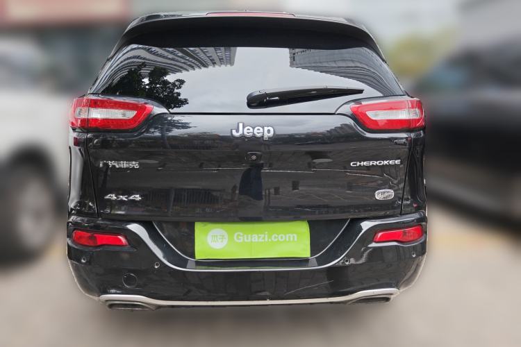 Used Jeep Cherokee 2017 2.4L Superior Edition
