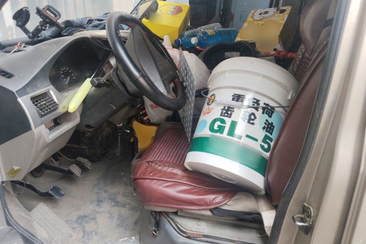 Used Wuling Rongguang 2011 1.2L Base Version
