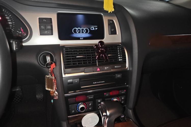 Used Audi Q7 2014 35 TDI Sport Edition
