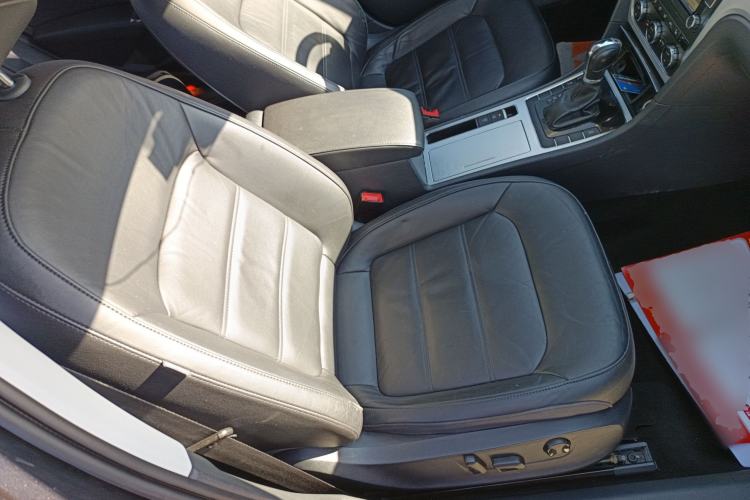 Used Volkswagen Passat 2015 1.8TSI DSG Prestige Edition