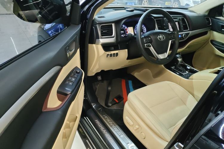 Used Toyota Highlander 2015 2.0T Four-Wheel Drive Luxury Edition 7-Seater
