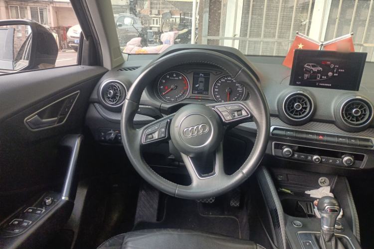 Used Audi Q2L 2020 35 TFSI Fashion Dynamic Model Steering Wheel