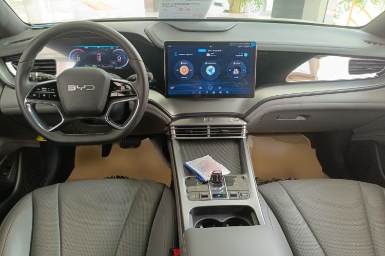 Used BYD Seal 07 DM-i 2025 DM-i 1.5L 70km Elite Model Center Console