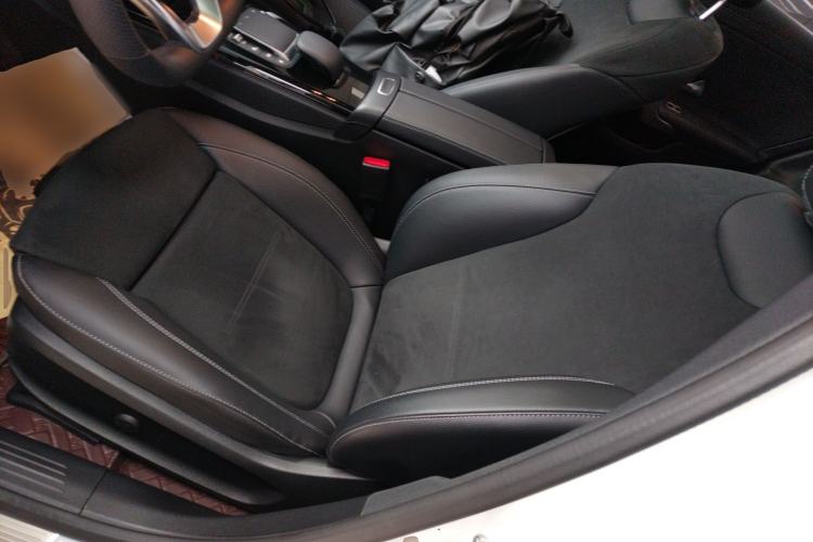 Used Mercedes-Benz A-Class 2022 Revised Version A 200 L Sport Sedan Fashionable Style
