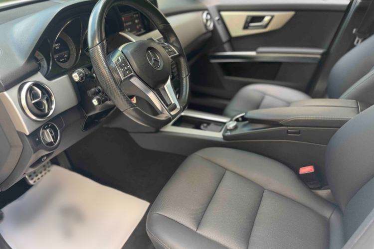 Used Mercedes-Benz GLK-Class 2015 GLK 260 4MATIC Fashion Edition Ultimate Version
