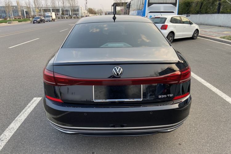 Used Volkswagen Passat 2022 330TSI Luxury Edition Exterior 5