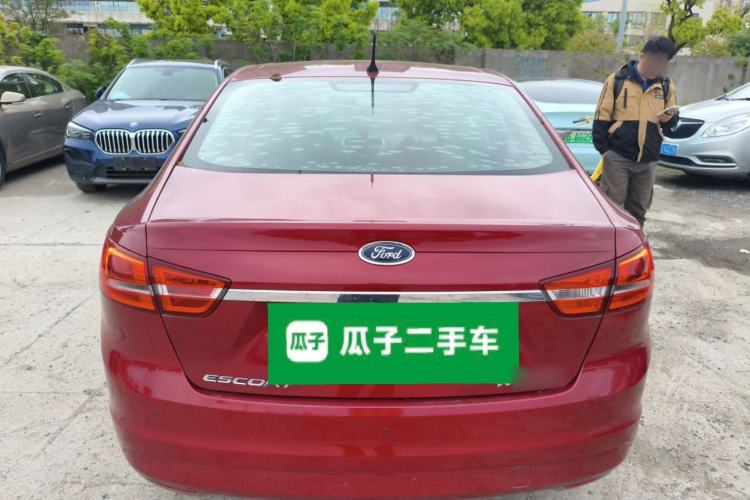 Used Ford Escort 2015 1.5L Automatic Fashion Model