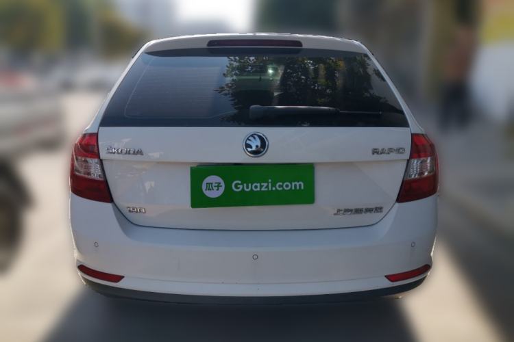 Used Skoda Rapid Spaceback 2016 Revised 1.6L Automatic Chuanxing Version
