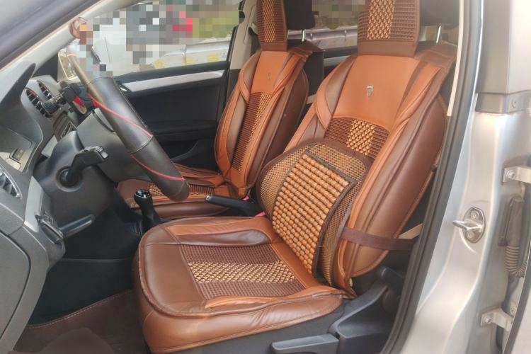 Used Volkswagen Jetta 2015 1.6L Manual Comfort Model
