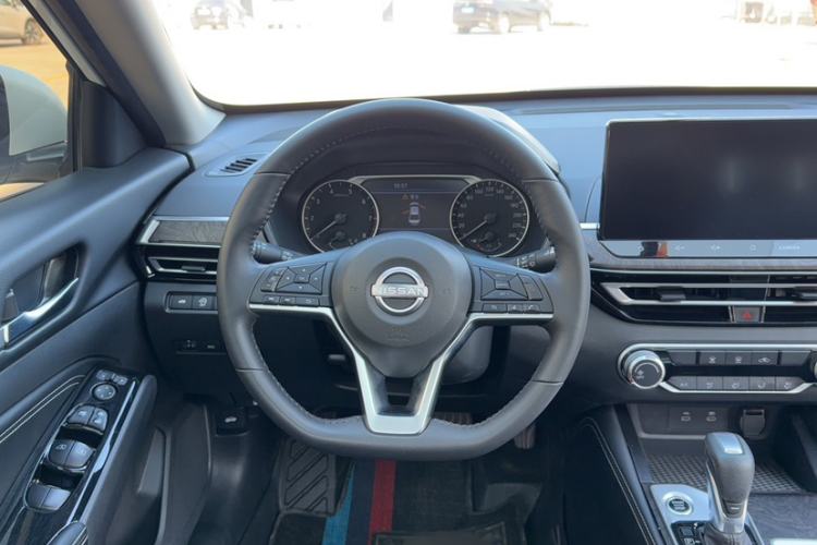 Used Nissan Teana 2024 2.0L XE Genuine Edition