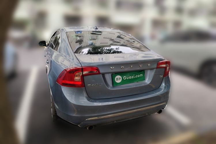 Used Volvo S60 2017 S60L T4 Smart Range Edition
