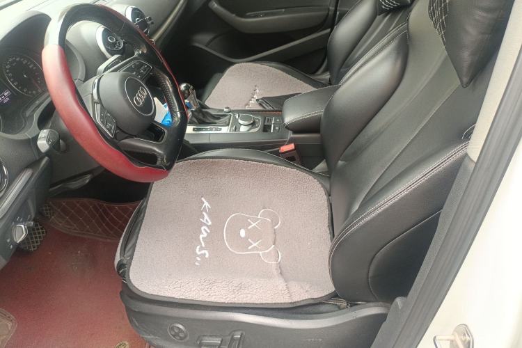 Used Audi A3 2017 Limousine 35 TFSI Sport Edition Left Front Seat