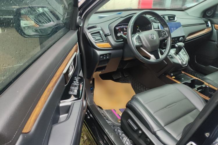 Used Honda CR-V 2021 240TURBO CVT 2WD Fashion Edition
