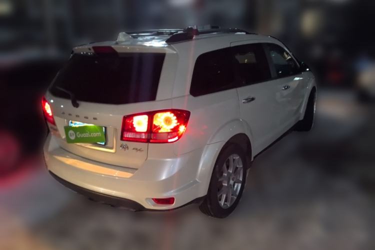 Used Dodge Journey 2013 2.4L Two-Wheel Drive Luxury Version