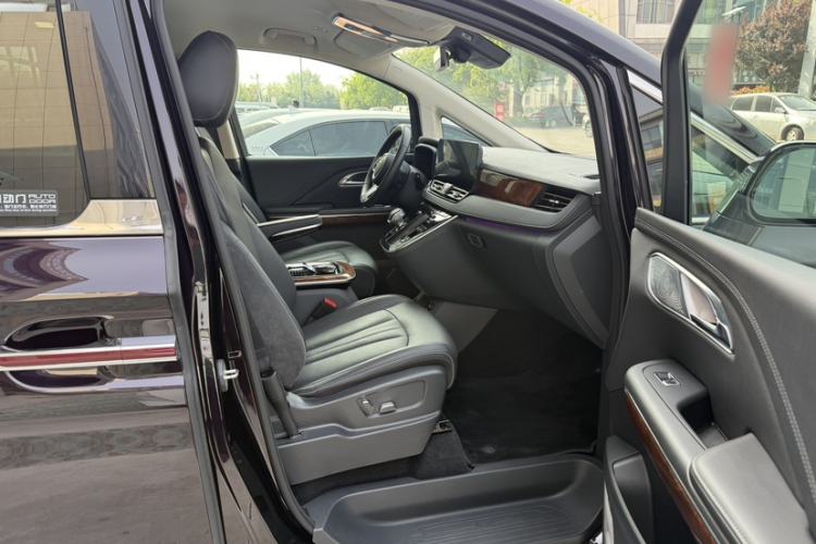 Used Hongqi HQ9 PHEV 2024 2.0T Four-Wheel Drive Luxury Edition