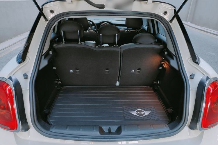 Used MINI MINI 2016 1.5T COOPER Five-Door Edition