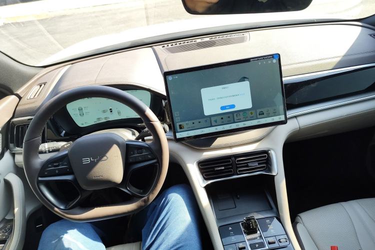 Used BYD Song PLUS New Energy 2025 EV Intelligent Driving Edition 520km Luxury Model
