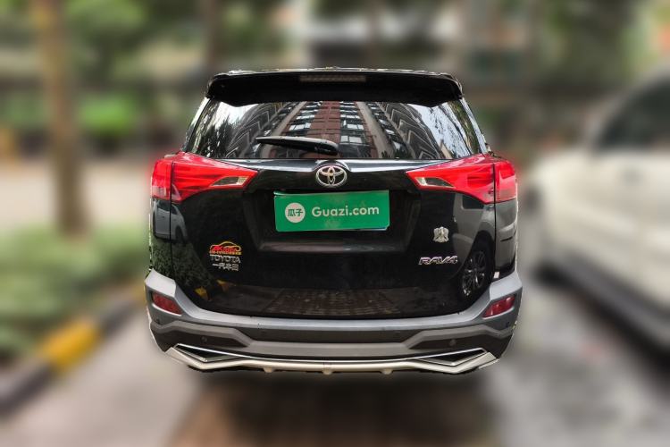 Used Toyota RAV4 2015 2.0L CVT Two-Wheel Drive Fashion Edition