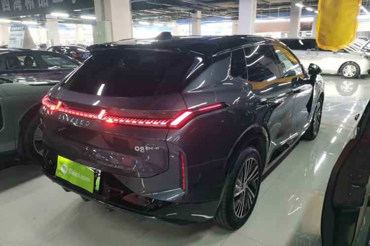 Used Lynk & Co 08 EM-P 2023 120km Long-Range Halo Rear Right 45 Deg