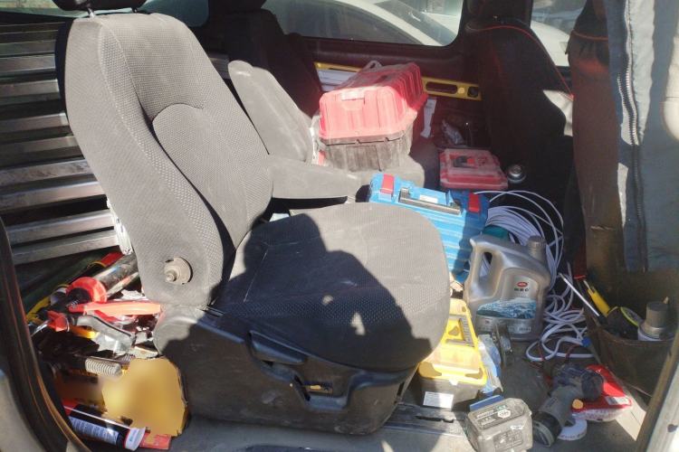 Used JAC Group Refine 2011 2.0L Shuttle Gasoline Comfort Edition HFC4GA3