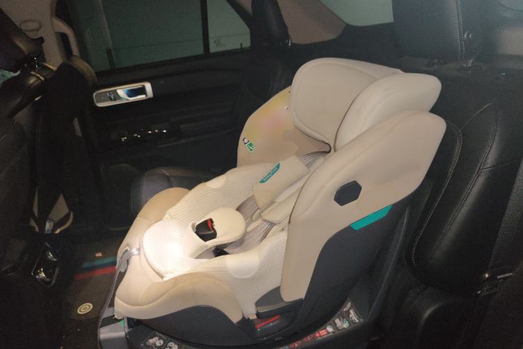 Used Ford Explorer 2020 EcoBoost 285 4x4 Titanium Edition 6 Seats