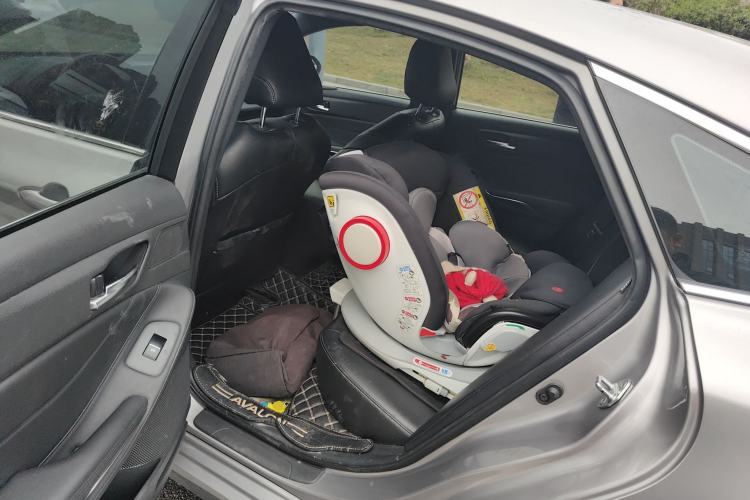 Used Toyota Avalon 2019 2.5L Ambition Version China VI Standard
