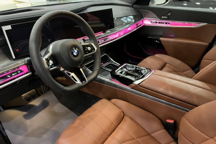 Used BMW 7 Series 2023 740Li Luxury Edition M Sport Package