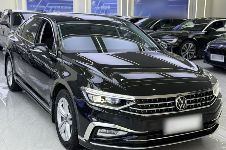 Used Volkswagen Magotan 2023 2 Million Units Limited-Edition 280TSI DSG Comfort Version Exterior 2