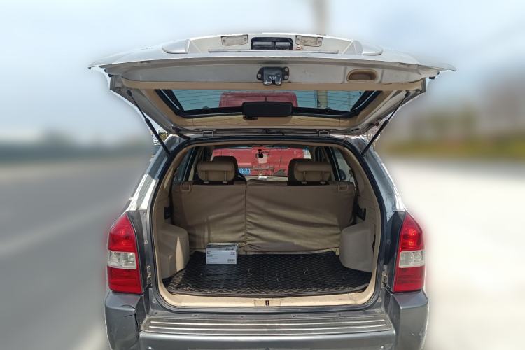 Used Hyundai Tucson 2009 2.0L Manual Two-Wheel Drive Fashion Edition