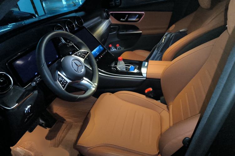 Used Mercedes-Benz GLC 2023 Facelift GLC 260 L 4MATIC Dynamic Version 5 Seats Left Front Seat