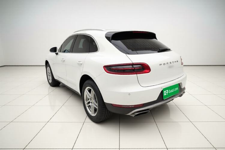 Used Porsche Macan 2017 Macan 2.0T Exterior 3