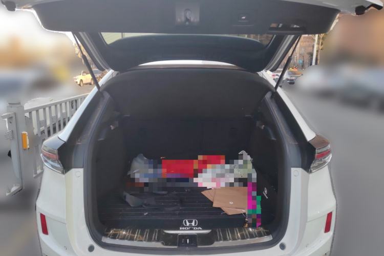 Used Honda UR-V 2020 370TURBO Two-Wheel Drive Luxury Edition Trunk