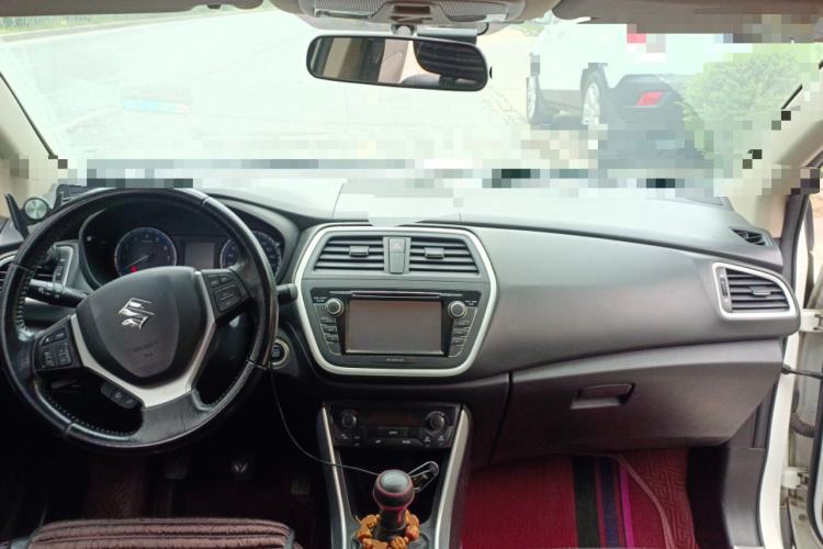 Used Suzuki S-Cross 2014 1.6L Manual Two-Wheel Drive Elite Model Center Console