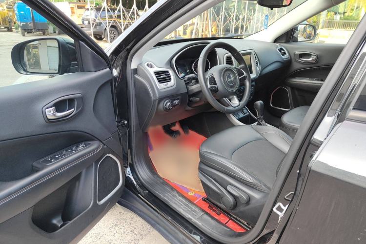 Used Jeep Compass 2020 220T Automatic Leading Edition