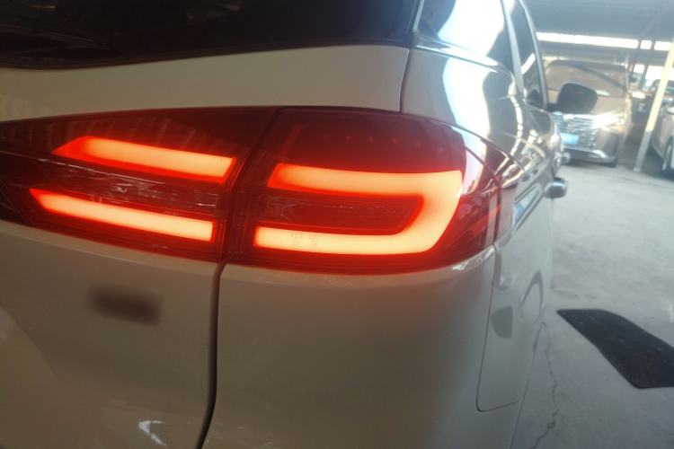 Used Geely Auto Emgrand X7 Sport 2022 1.8TD DCT Zhiya Trim Exterior 3