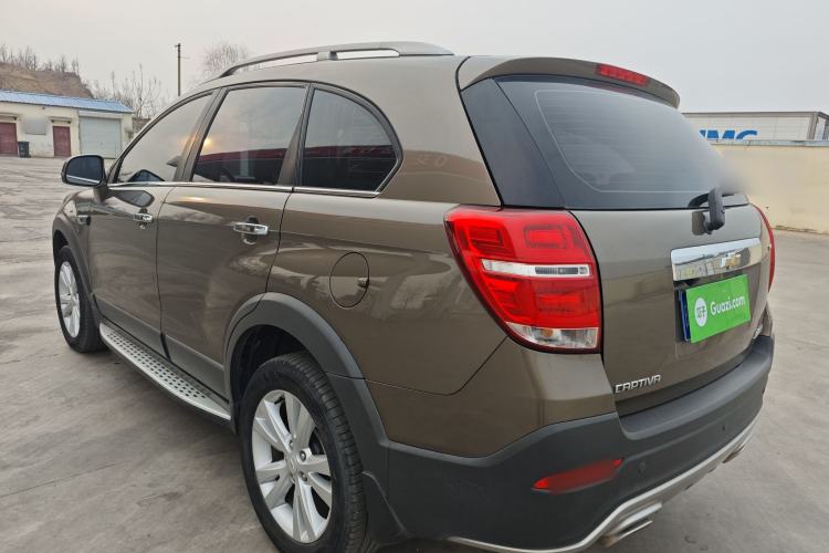Used Chevrolet Captiva 2017 2.4L 4x4 Flagship Edition 7-Seater
