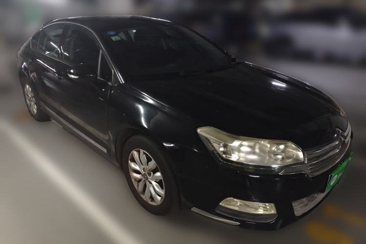 Used Citroen C5 2013 2.3L Automatic Zunyu Model Front Right 45 Deg