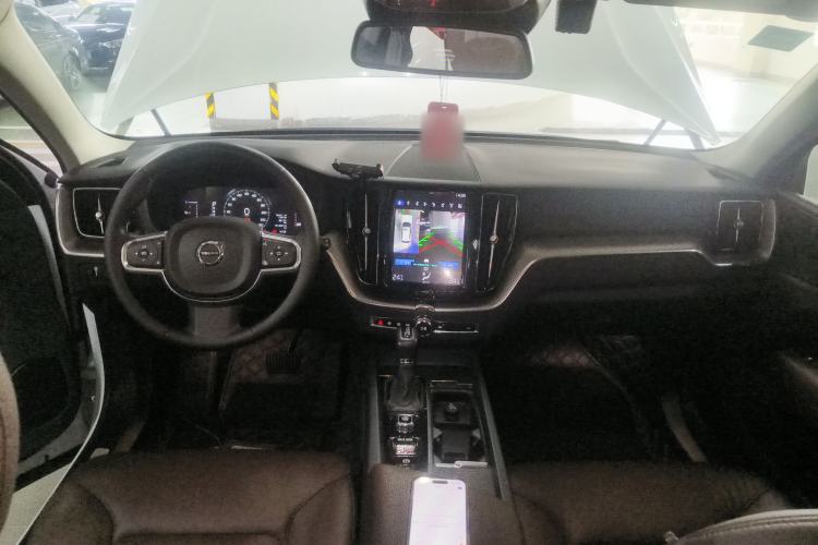 Used Volvo XC60 2019 T5 4x4 Smart Edition China VI Standard
