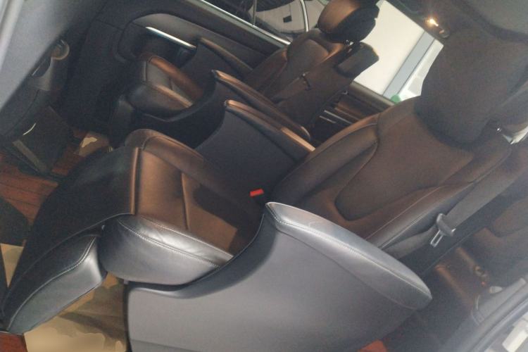 Used Mercedes-Benz V-Class 2018 V 260 AMG Sport Edition China V Emission Standard
