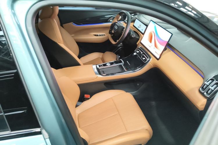 Used Geely Auto FX11 2025 4th Generation 1.5TD DCT Jinxiu Right Front Seat