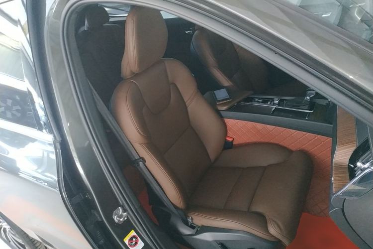 Used Volvo XC60 2021 T5 4x4 Smart Luxury Edition
