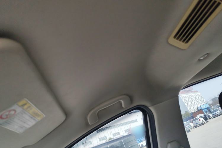 Used HYOSOW S3 2016 1.5L Manual Luxury Edition China IV Emission Standard Headliner