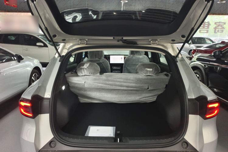 Used CHANGAN NEVO Q05 2026 Model 405Max
