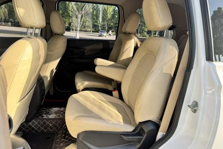 Used Wuling Hongguang 2021 1.5L Revised S Standard Version with Electric Power Steering LAR Interior 4