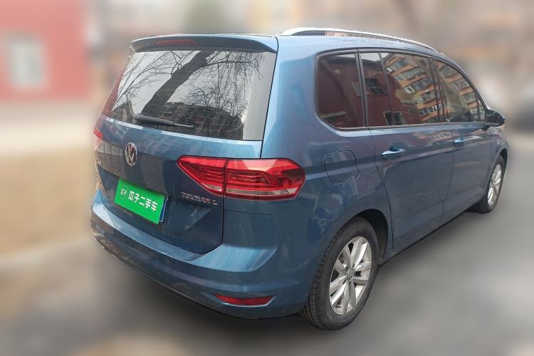 Used Volkswagen Touran 2016 Volkswagen Touran L 280TSI DSG Comfort Edition Rear Right 45 Deg