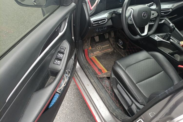 Used CHANGAN Eado 2020 PLUS 1.6L GDI Manual Luxury Model Driver Seat