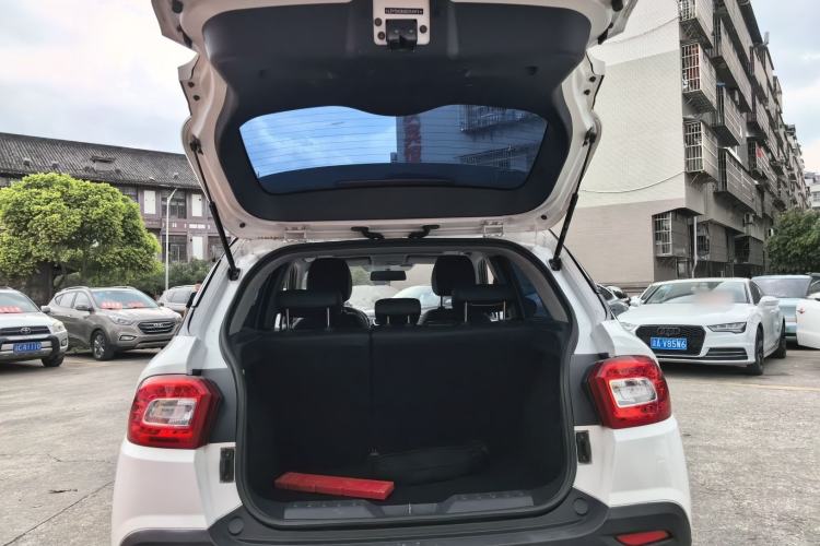 Used Brilliance V3 2016 1.5L Manual Smart Version
